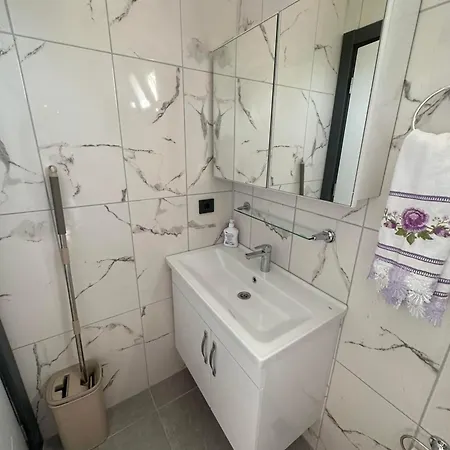 Helios Vila